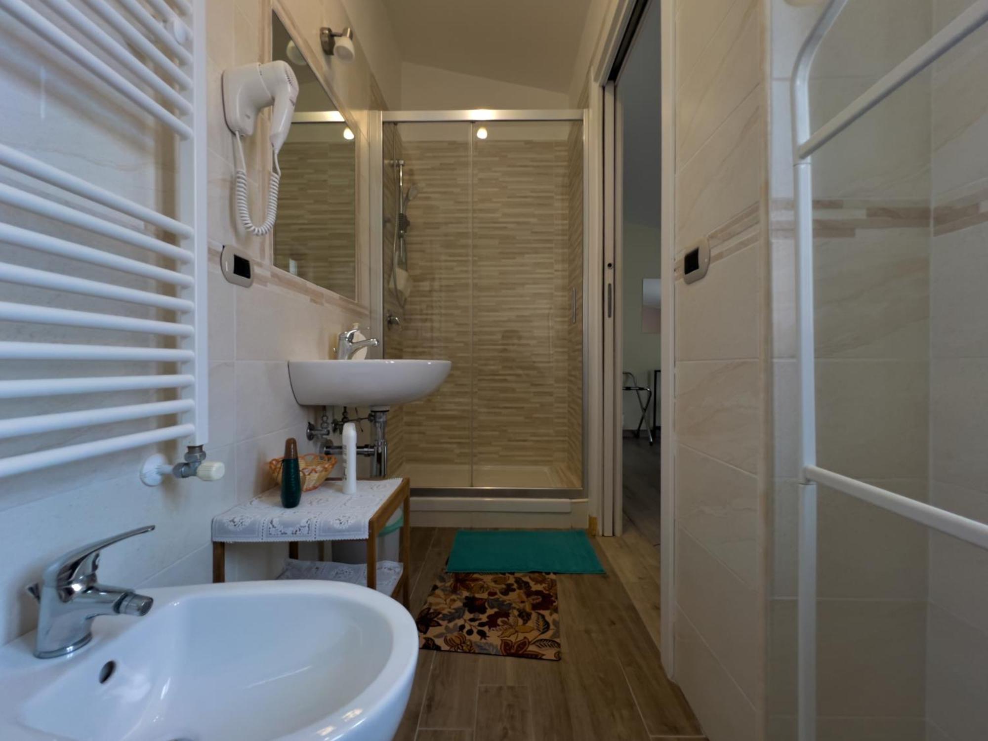 House Rene Apartment Аджерола Екстериор снимка